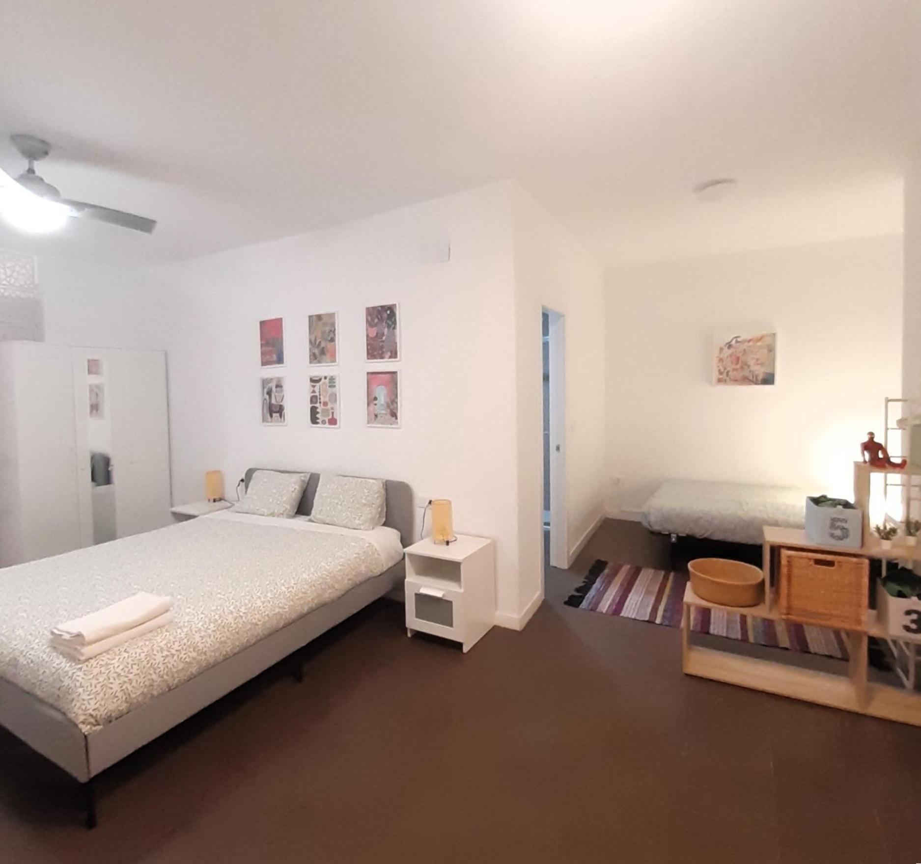 La Caramba Amplio Apartamento En La Playa Málaga Exteriör bild