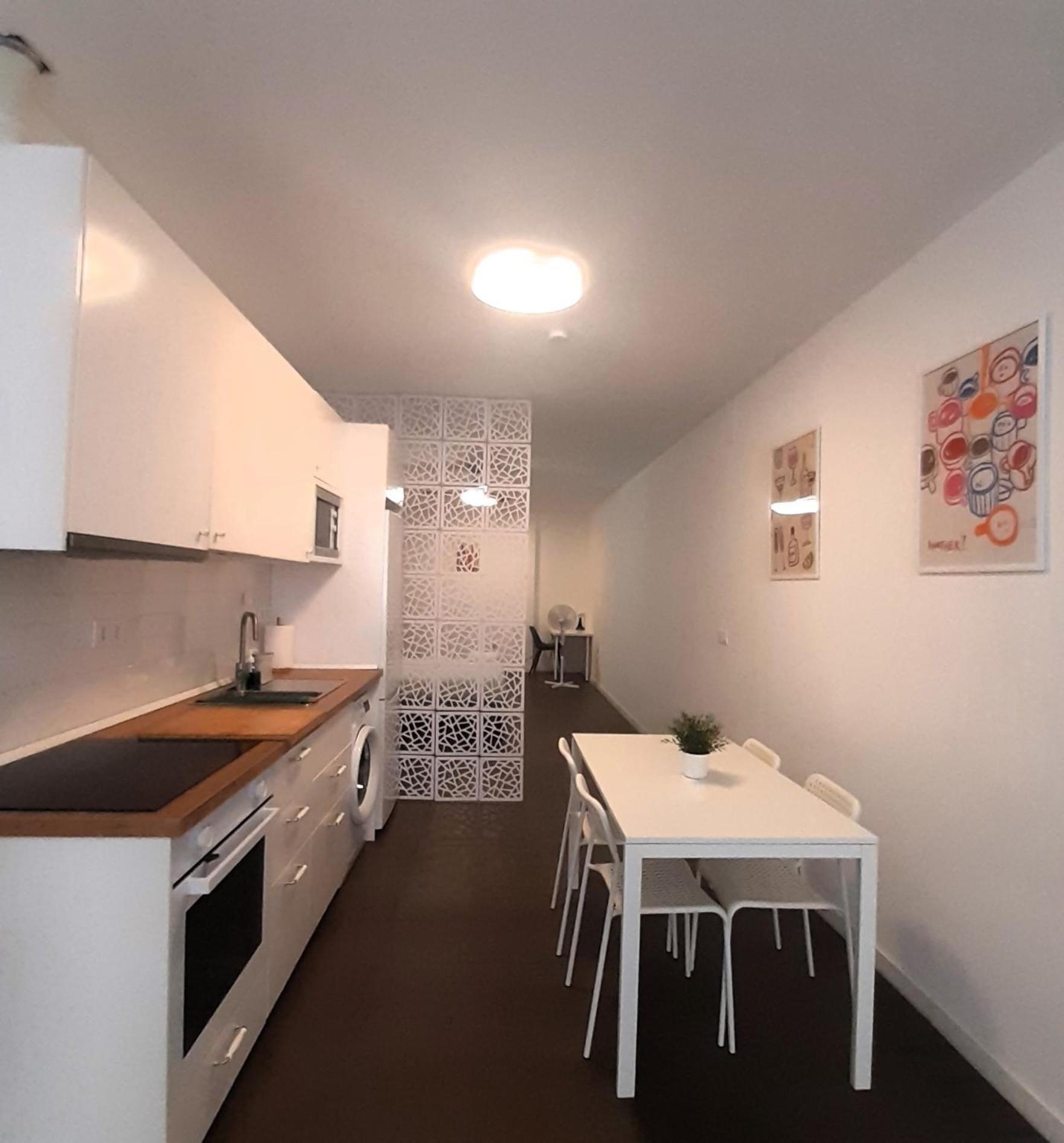 La Caramba Amplio Apartamento En La Playa Málaga Exteriör bild